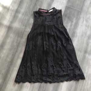 coco + Jameson  Lace sleeveless tank